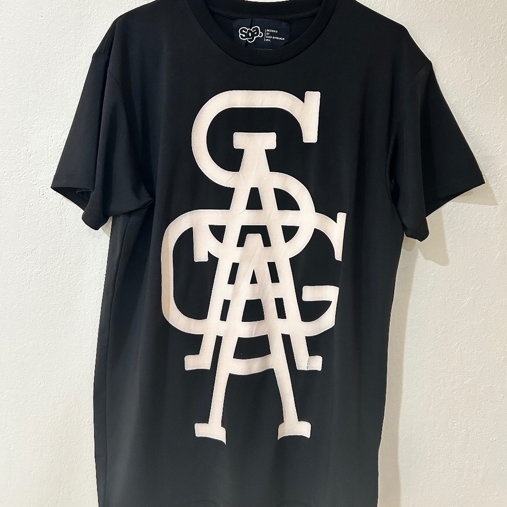 Saga outerwear t shirt